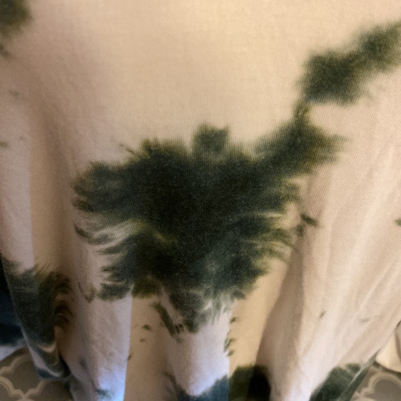 EUC TIME & TRU SUPER SOFT LIGHT WEIGHT SWEATSHIRT black/white TIE DYED XXL (2XG) - Picture 3 of 7